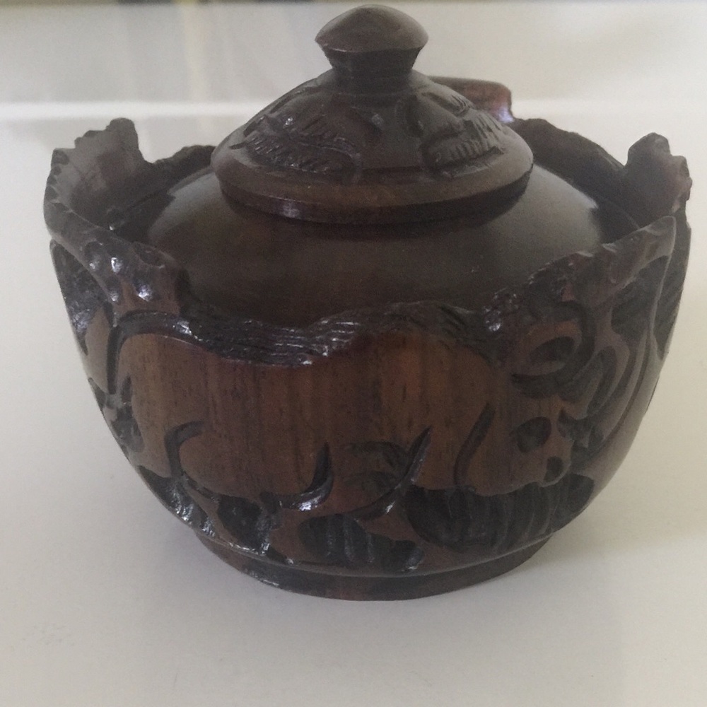 Carved sugar/salt basin.